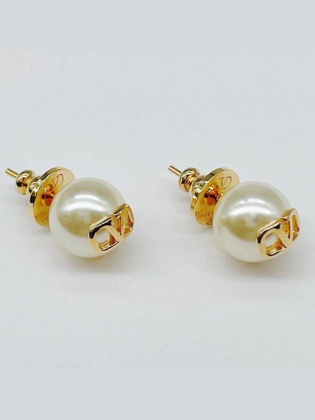 V Logo Pearl Earrings Gold - VALENTINO - BALAAN 3