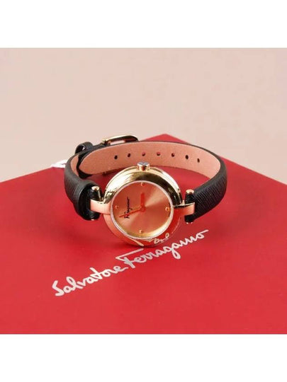 Unused product Ferragamo miniature women s leather watch gold FAT020017 - LOUIS VUITTON - BALAAN 2