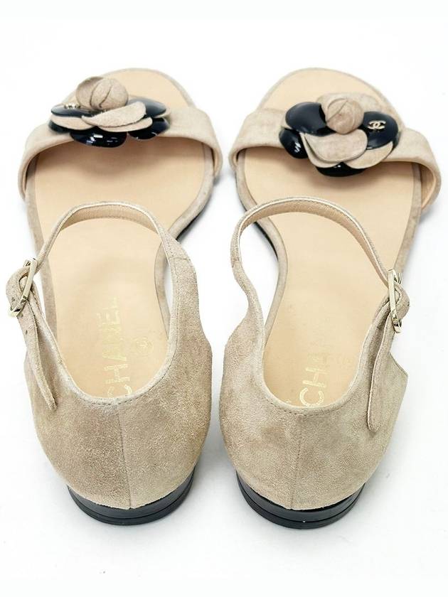 Beige flower decoration suede women s 240 sandals 4VCHS32215 - CHANEL - BALAAN 5