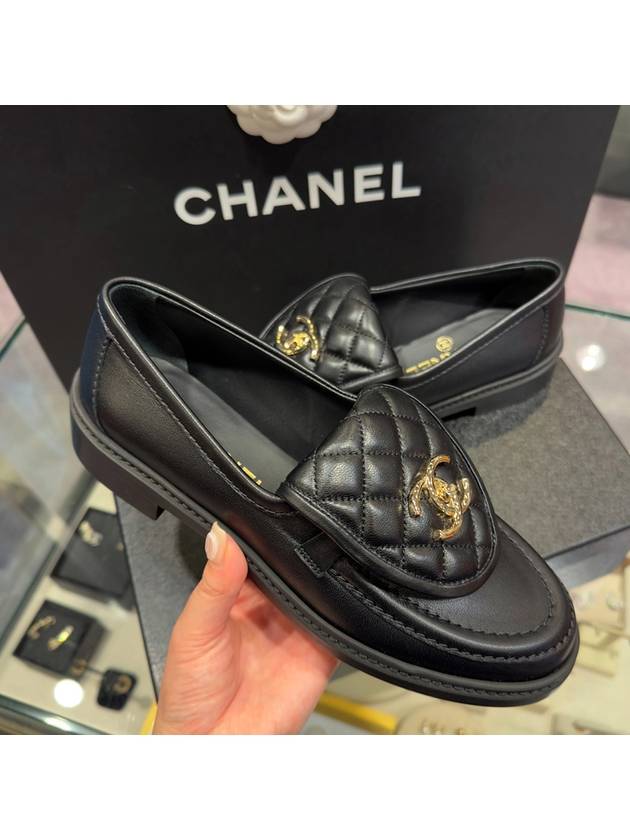 Loafers Lambskin Gold Black - CHANEL - BALAAN 4