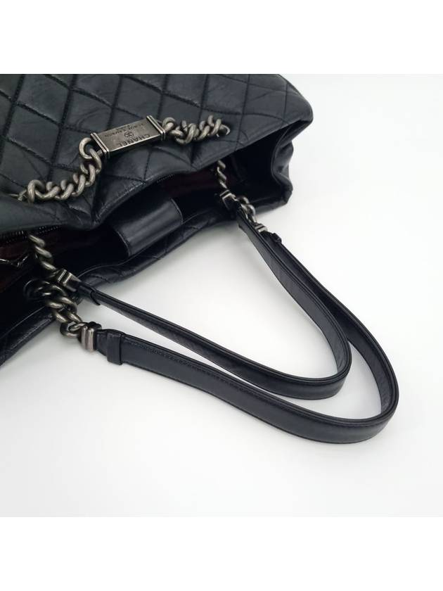 Chain tote and shoulder bag - CHANEL - BALAAN 4