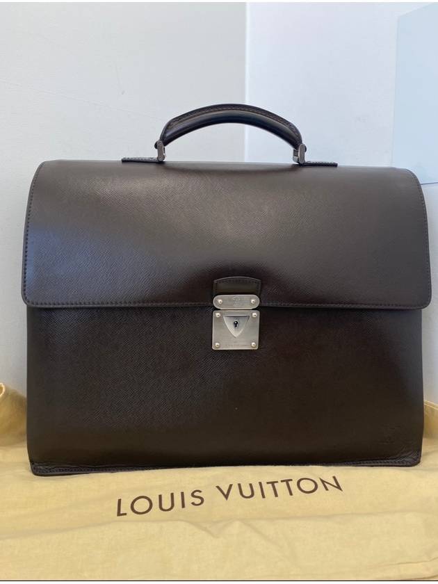 Tyga Robusto 3 Grizzly Business Briefcase - LOUIS VUITTON - BALAAN 1