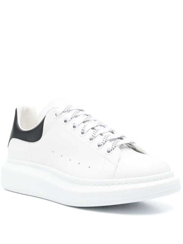 Oversized Low-Top Sneakers White - ALEXANDER MCQUEEN - BALAAN 3