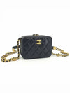 Caviar small camera bag - CHANEL - BALAAN 3