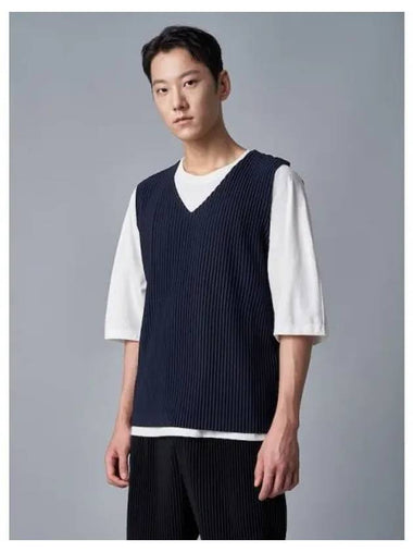 Basic V neck vest navy domestic product GM0023070428822 - ISSEY MIYAKE - BALAAN 1