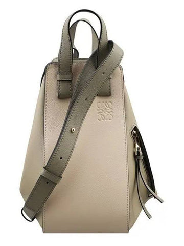 23SS 326.30KS35 6262 Hammock bag small shoulder bag dusty beige 989973 - LOEWE - BALAAN 1