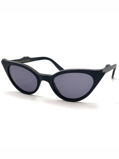 Illesteva Isabella Sunglasses - ILLESTEVA - BALAAN 1