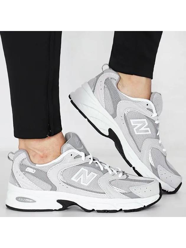 530 Low Top Sneakers Grey - NEW BALANCE - BALAAN 2