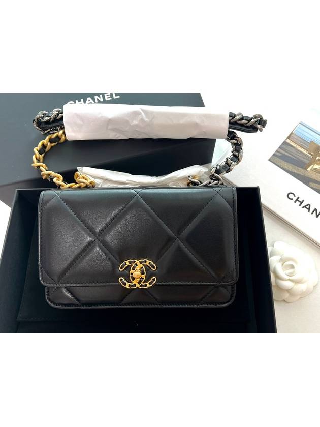 19 Chain Lambskin Wallet Cross Bag Black - CHANEL - BALAAN 4