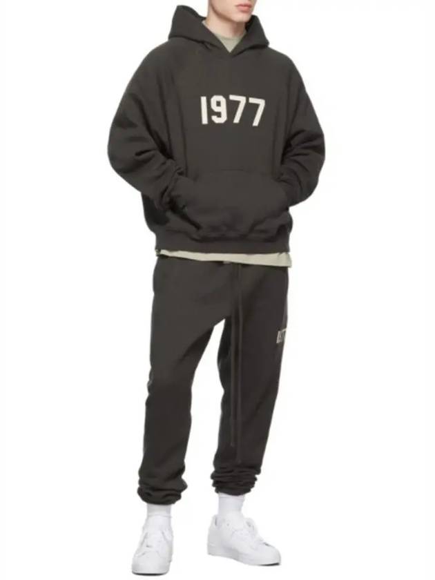 Essentials 1977 Applique Kangaroo Pocket Louvered Patch Hooded Sweatshirt Black - FEAR OF GOD ESSENTIALS - BALAAN 4