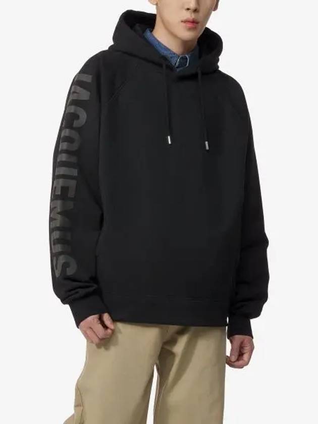 Le Typo Classic Fit Cotton Hoodie Black - JACQUEMUS - BALAAN 2