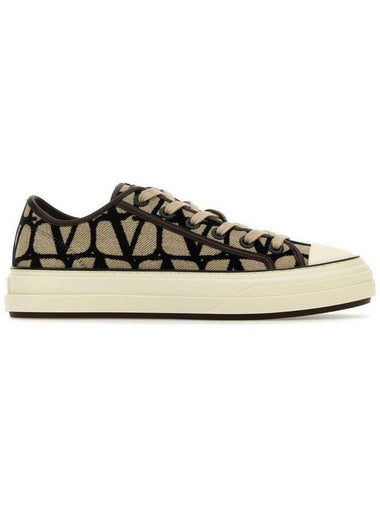 Women's Toile Iconographe Low Top Sneakers Black Beige - VALENTINO - BALAAN 1