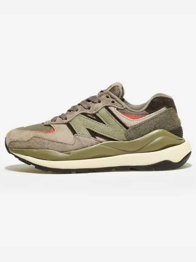 57/40 Low Top Sneakers Mushroom - NEW BALANCE - BALAAN 1