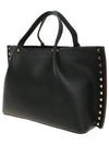 Rockstud Tote Bag Black - VALENTINO - BALAAN 3