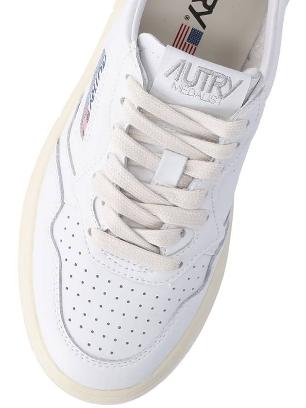 Medalist Silver Tab Low Top Sneakers White - AUTRY - BALAAN 6