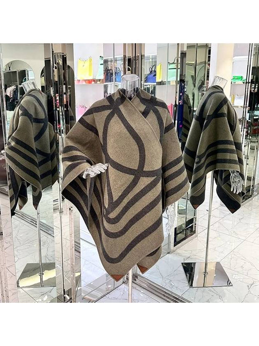 Cashmere double face poncho khaki marine 4HA1002 - HERMES - BALAAN 1