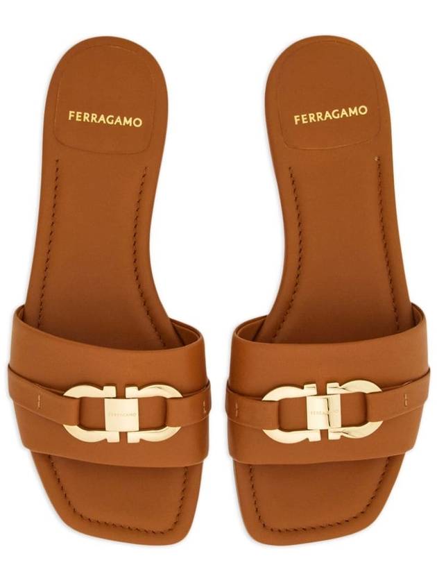 Gancini Ornament Flat Slide Brown - SALVATORE FERRAGAMO - BALAAN 3