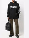 Silver Bag Logo Hoodie UE52TR470S BLACK SILVER - VETEMENTS - BALAAN 4