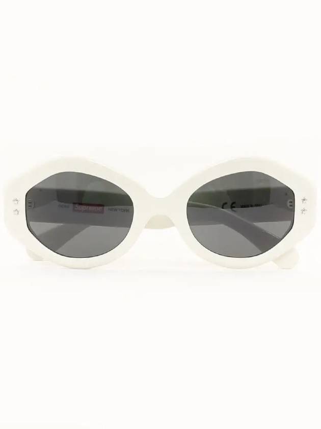 SS23G6 WHITE Nomi Sunglasses - SUPREME - BALAAN 3