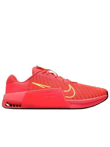 Metcon 9 Bright Crimson Black Bolt DZ2617 601 - NIKE - BALAAN 1