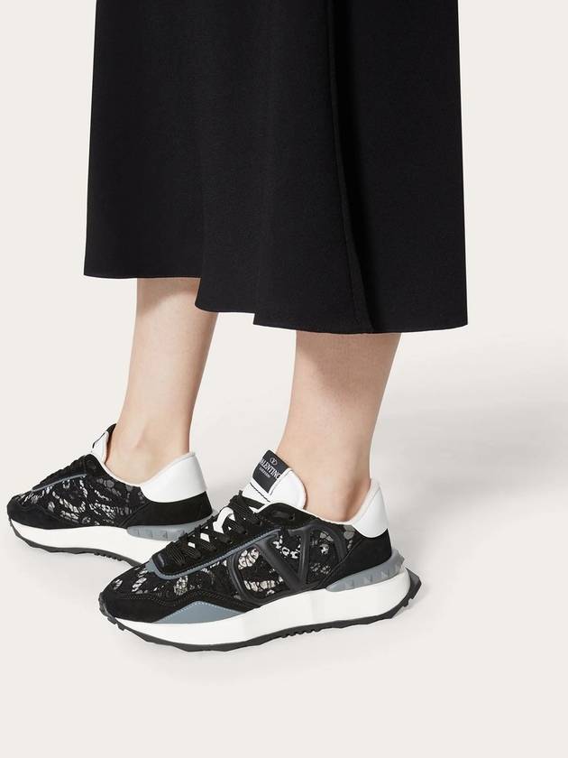 Women's Lace Runner Low Top Sneakers Black - VALENTINO - BALAAN 9