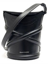The Curve Small Bucket Bag Black - ALEXANDER MCQUEEN - BALAAN 3