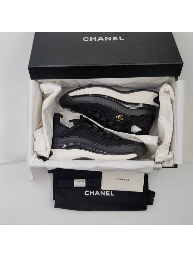 Mixed Fibers Velvet Calfskin Low Top Sneakers Black - CHANEL - BALAAN 2