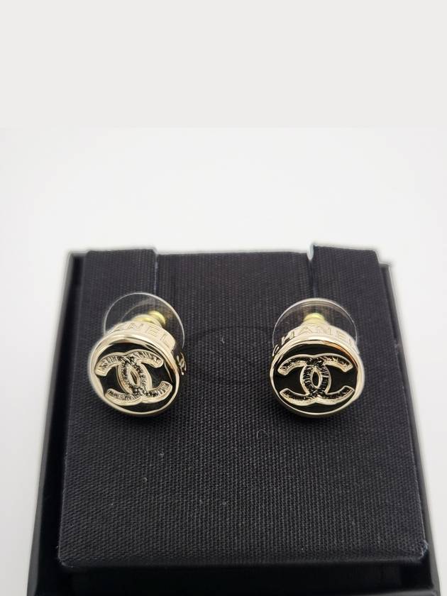 CC logo women s stud gold earrings ABE860 - CHANEL - BALAAN 1