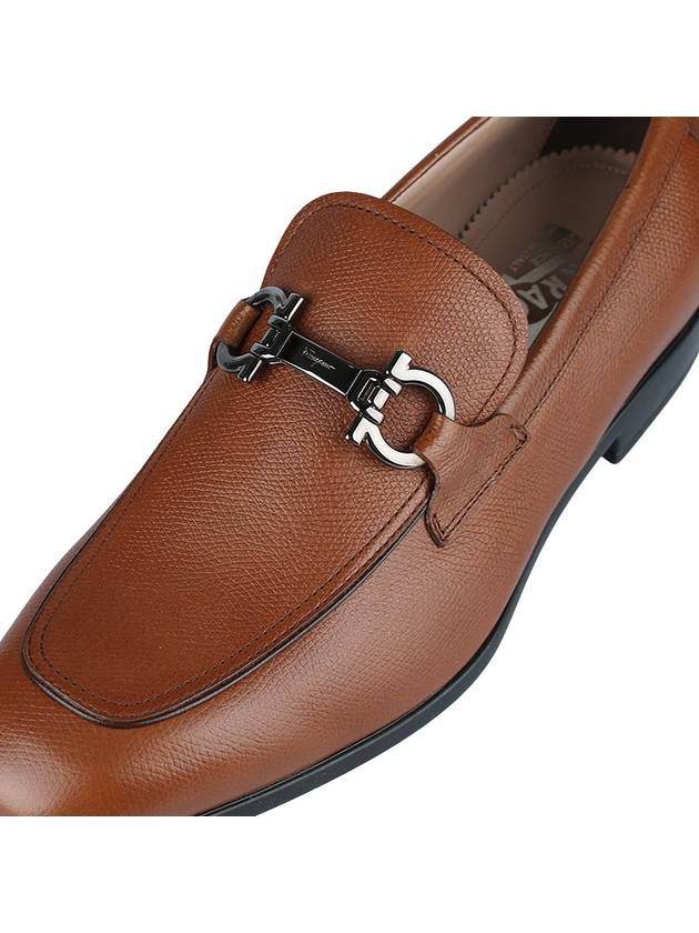 Men's Gancini Loafers Brown - SALVATORE FERRAGAMO - BALAAN 8