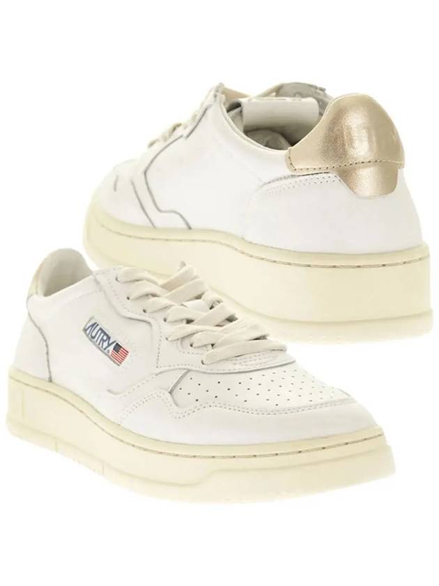 Medalist Low Top Sneakers Beige White - AUTRY - BALAAN 3