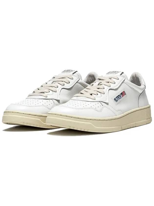 Medalist Leather Low Top Sneakers White - AUTRY - BALAAN 3