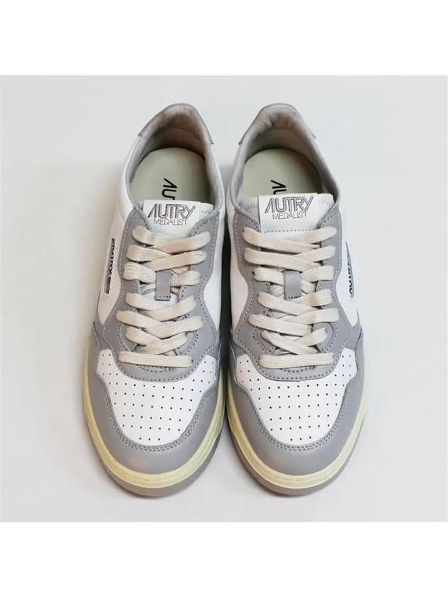 Medalist Leather Low Top Sneakers Grey White - AUTRY - BALAAN 5