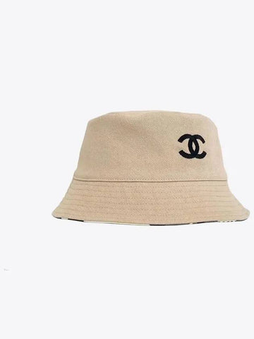 CC Reversible Bucket Hat White AA9255 B13542 NP711 - CHANEL - BALAAN 1