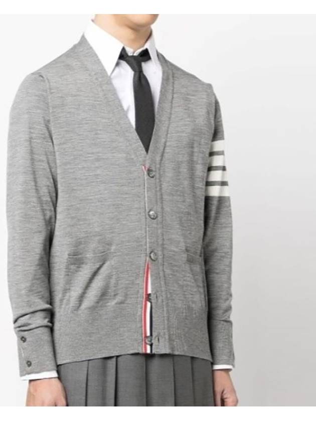 Men's Sustainable Classic Diagonal Wool Cardigan Pale Grey - THOM BROWNE - BALAAN 4