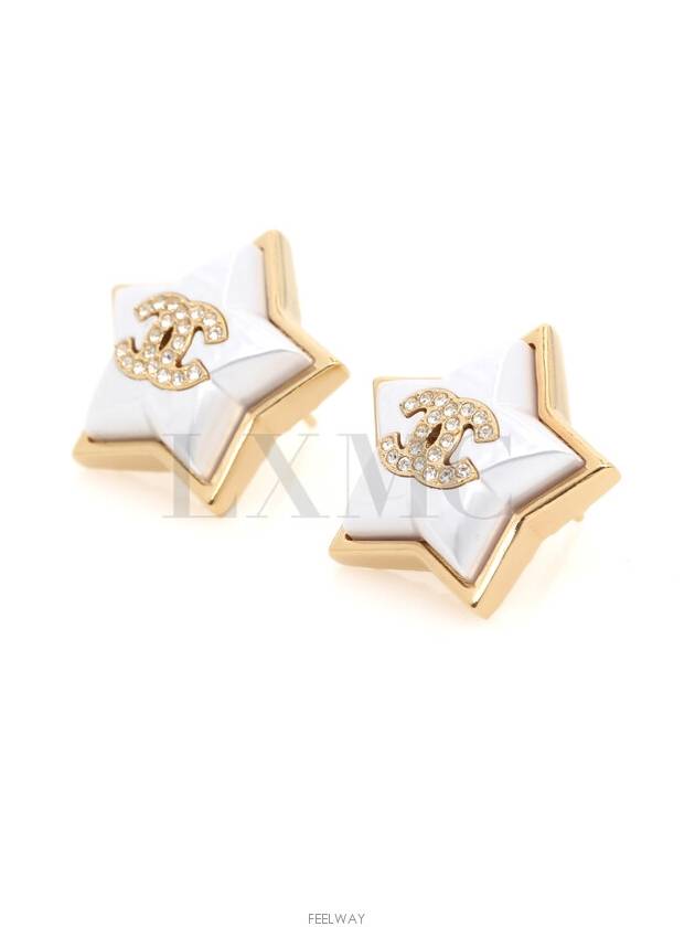 Pearlized star earrings shaped white ABC401 - CHANEL - BALAAN 5