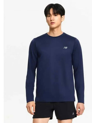 NBNDE4P121 MEN Running Long Sleeve T Shirt NAVY - NEW BALANCE - BALAAN 1