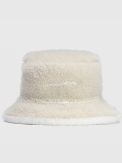 Le Bob Neve Fluffy Bucket Hat Off-White - JACQUEMUS - BALAAN 2