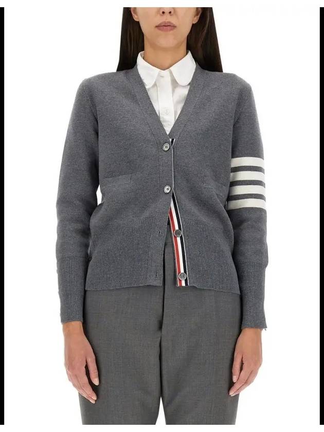 4 bar stripe Milano stitch merino wool cardigan gray FKC207A 0014 035 - THOM BROWNE - BALAAN 5