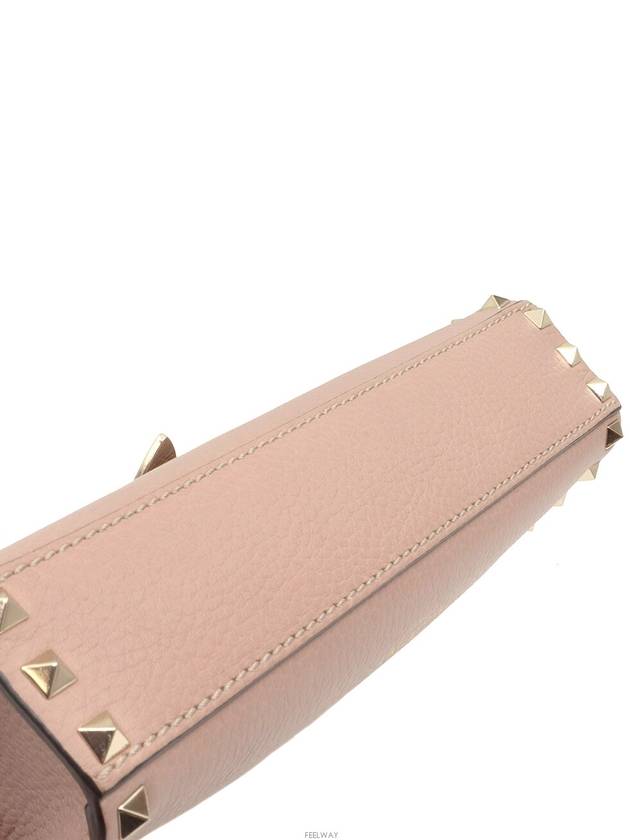 Pink Beige Calfskin Gold Rockstud Clutch Cross Bag QW2B0181VSH - VALENTINO - BALAAN 5