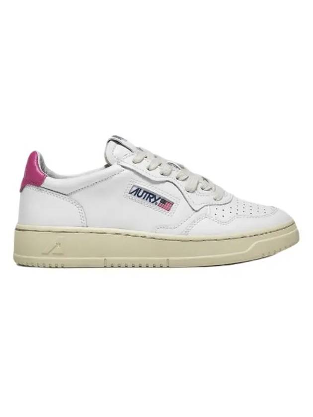 Women's Medalist Leather Low Top Sneakers White Pink Tab - AUTRY - BALAAN 2