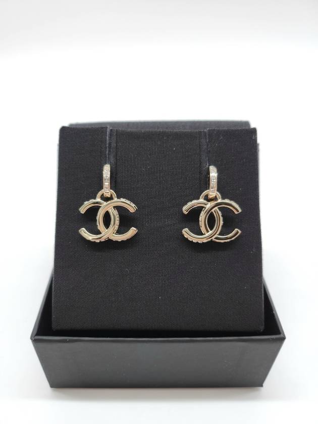 CC logo drop earrings gold - CHANEL - BALAAN 3