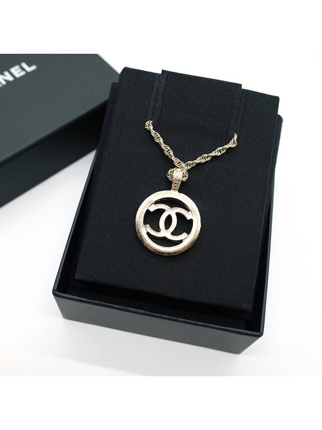 Circle CC Logo Pearl Ball Necklace Gold - CHANEL - BALAAN 4