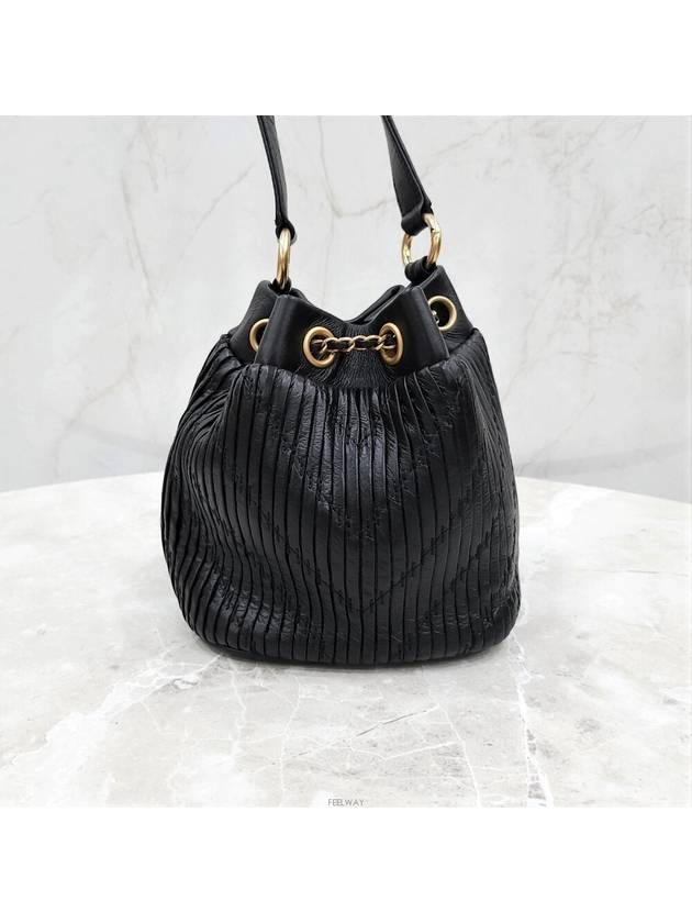 Lux You CC logo drawstring bucket bag - CHANEL - BALAAN 3