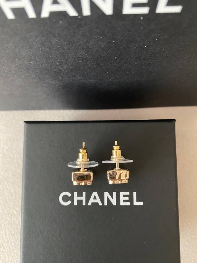 CC logo earrings square crystal earrings gold ABC831 - CHANEL - BALAAN 8