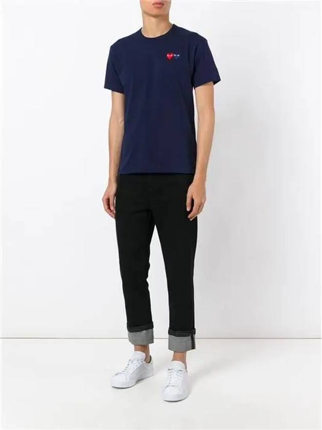 Play Men's Double Heart Wappen Short Sleeve T-Shirt Navy P1 T226 2 - COMME DES GARCONS - BALAAN 3