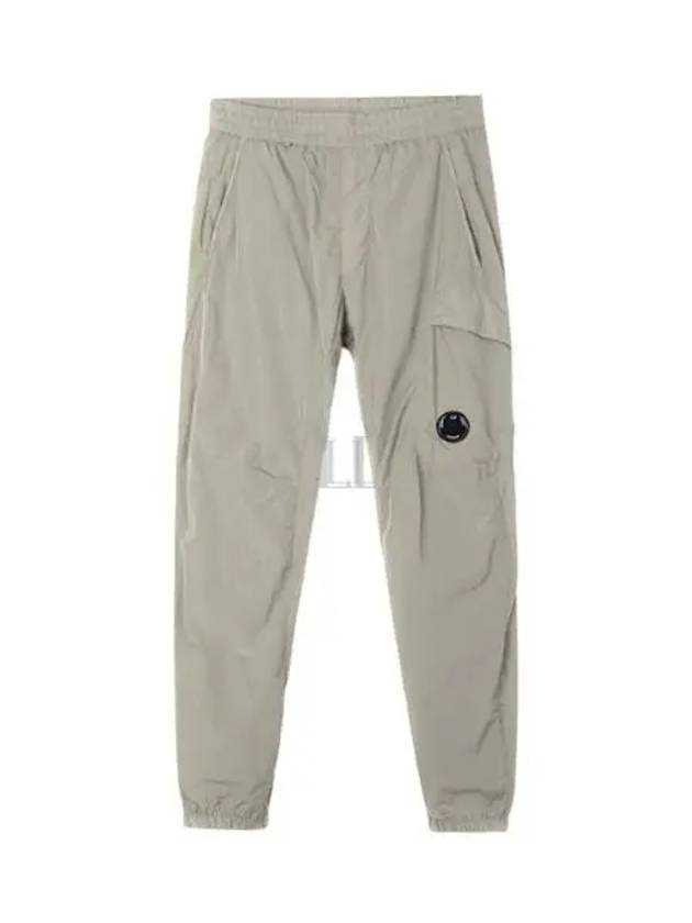 Lens Wappen Technical Cargo Track Pants Sage - CP COMPANY - BALAAN 2