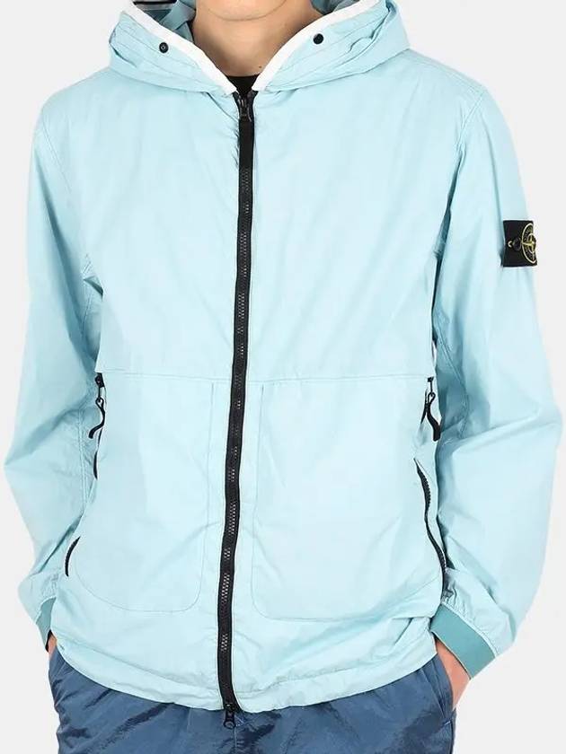 Wappen Patch Skin Touch Nylon Hooded Jacket Sky - STONE ISLAND - BALAAN 2