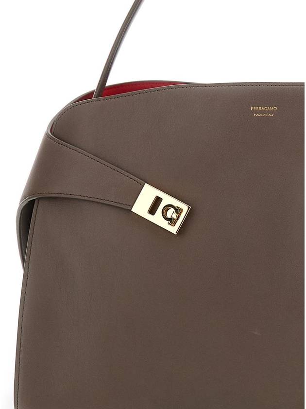 'Hug' Grey Shoulder Bag With Logo Printed On Front In Leather Woman - SALVATORE FERRAGAMO - BALAAN 3