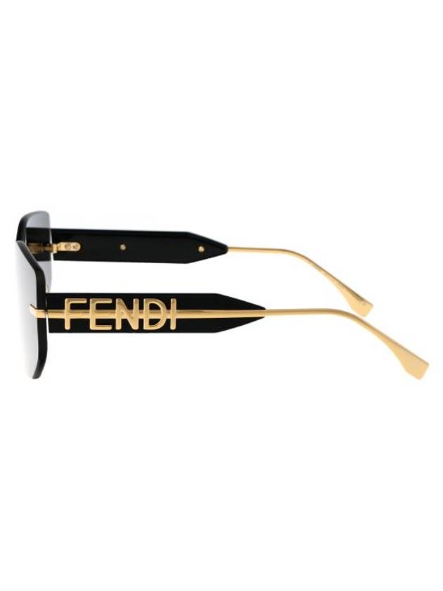 women s graphi sunglasses FE40066U 30A gold BPG - FENDI - BALAAN 3