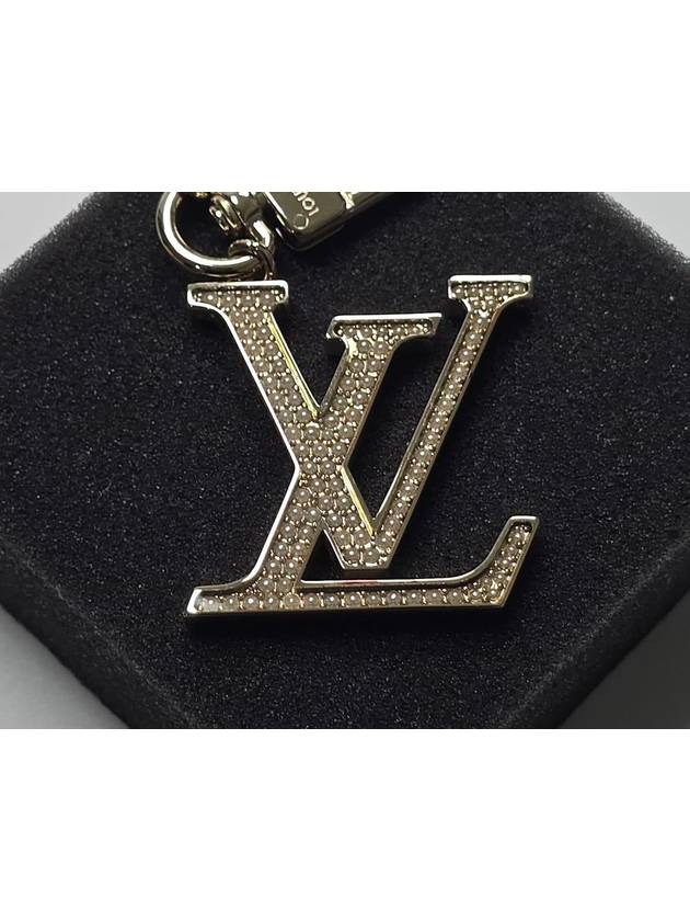 LV Signature Pearl Keyring - LOUIS VUITTON - BALAAN 4